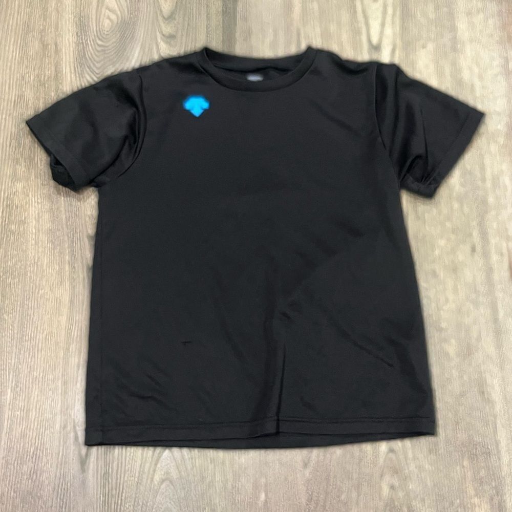 Descente Youth Boys T-Shirt Short Sleeve Crewneck Jersey Pullover Black Size L